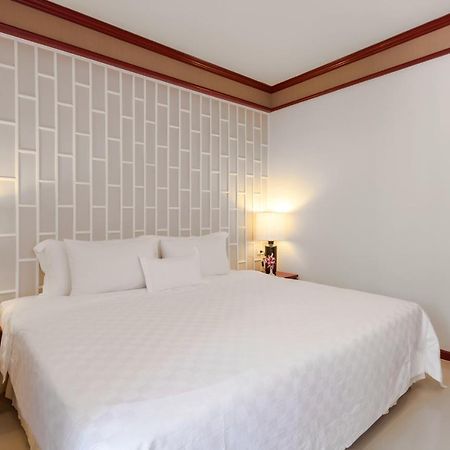 The Top Patong Resort Extérieur photo